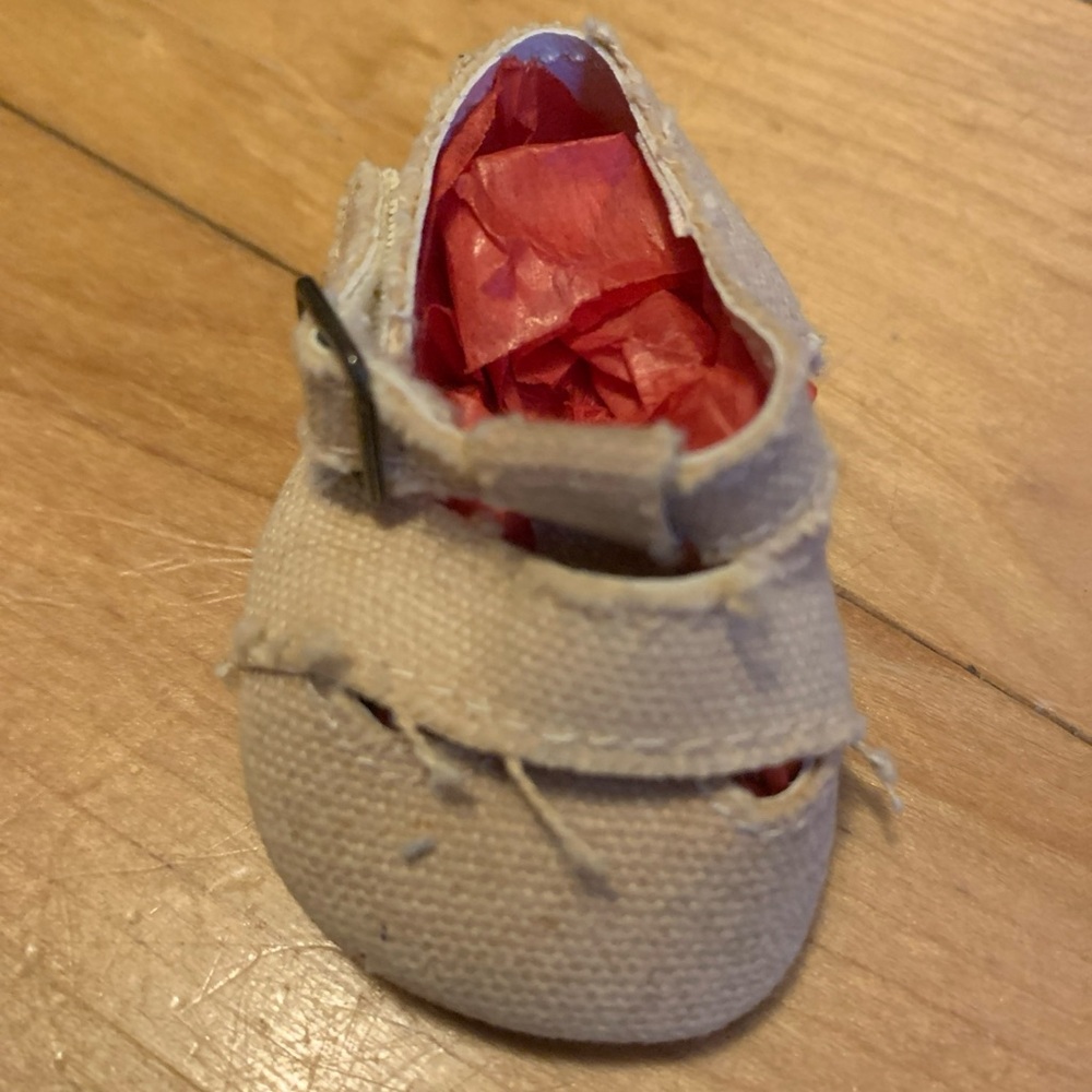 American Girl Kit Meet Outfit Right Shoe